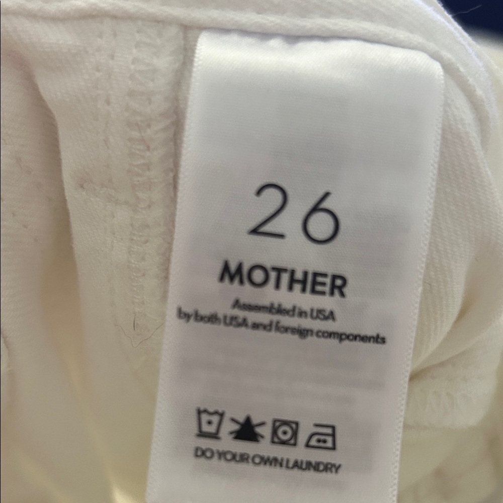 MOTHER The Private Double Pocket Skimp Jeans - Picture 6 of 6